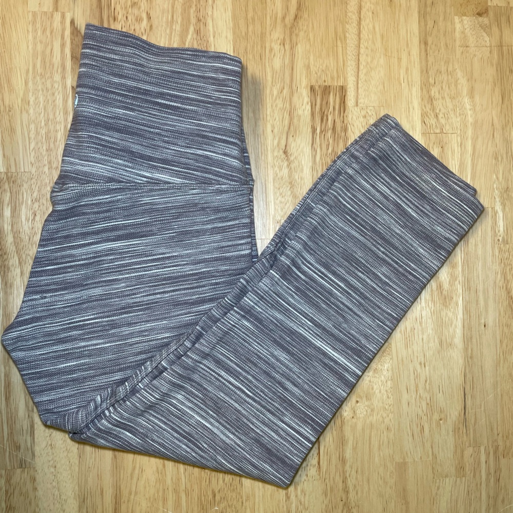 Lululemon Cropped Leggings Size 4